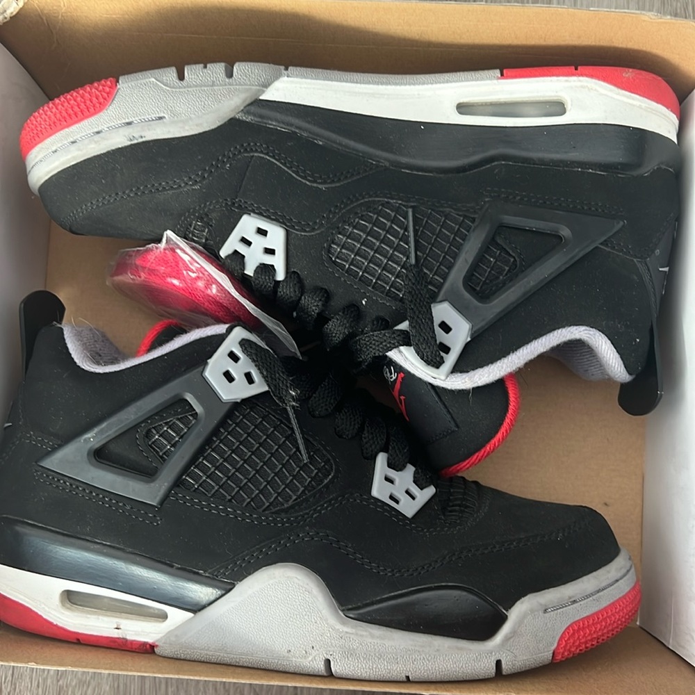 Jordan’s 4’S